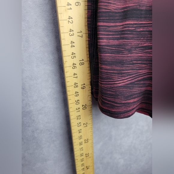 LULULEMON red run the day crop legging Women's Size 8 - Picture 12 of 12